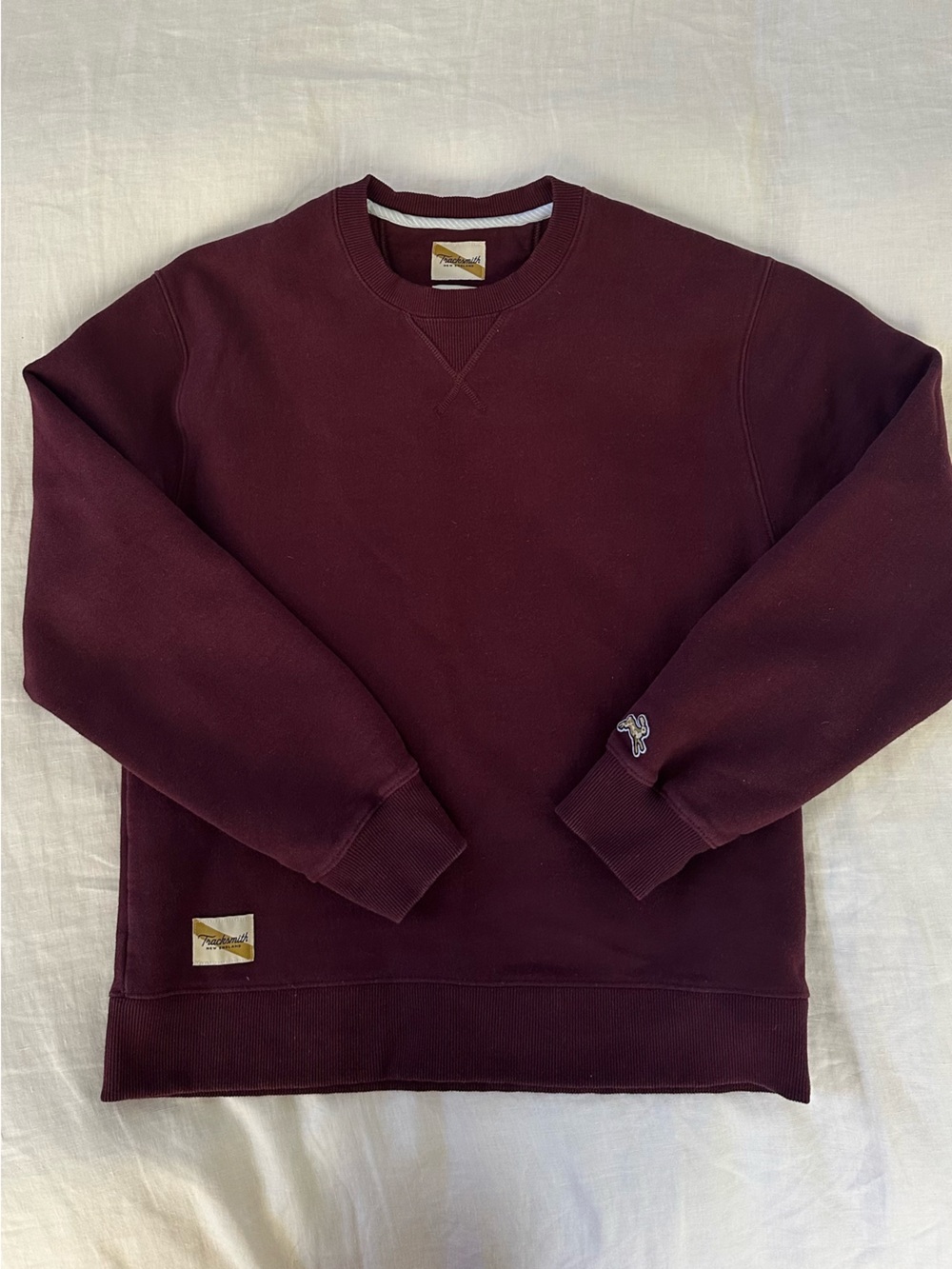 NWOT Women’s Tracksmith Crewneck Sweatshirt in Wine